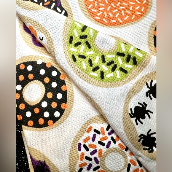 Set of 2 Halloween Doughnuts Kitchen Towels Iced in Spooky Colors Bats Spiders - Picture 5 of 12